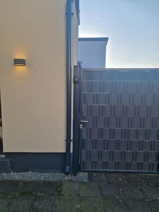 Gaestehaus In Koeln Rath-Heumar Exterior photo